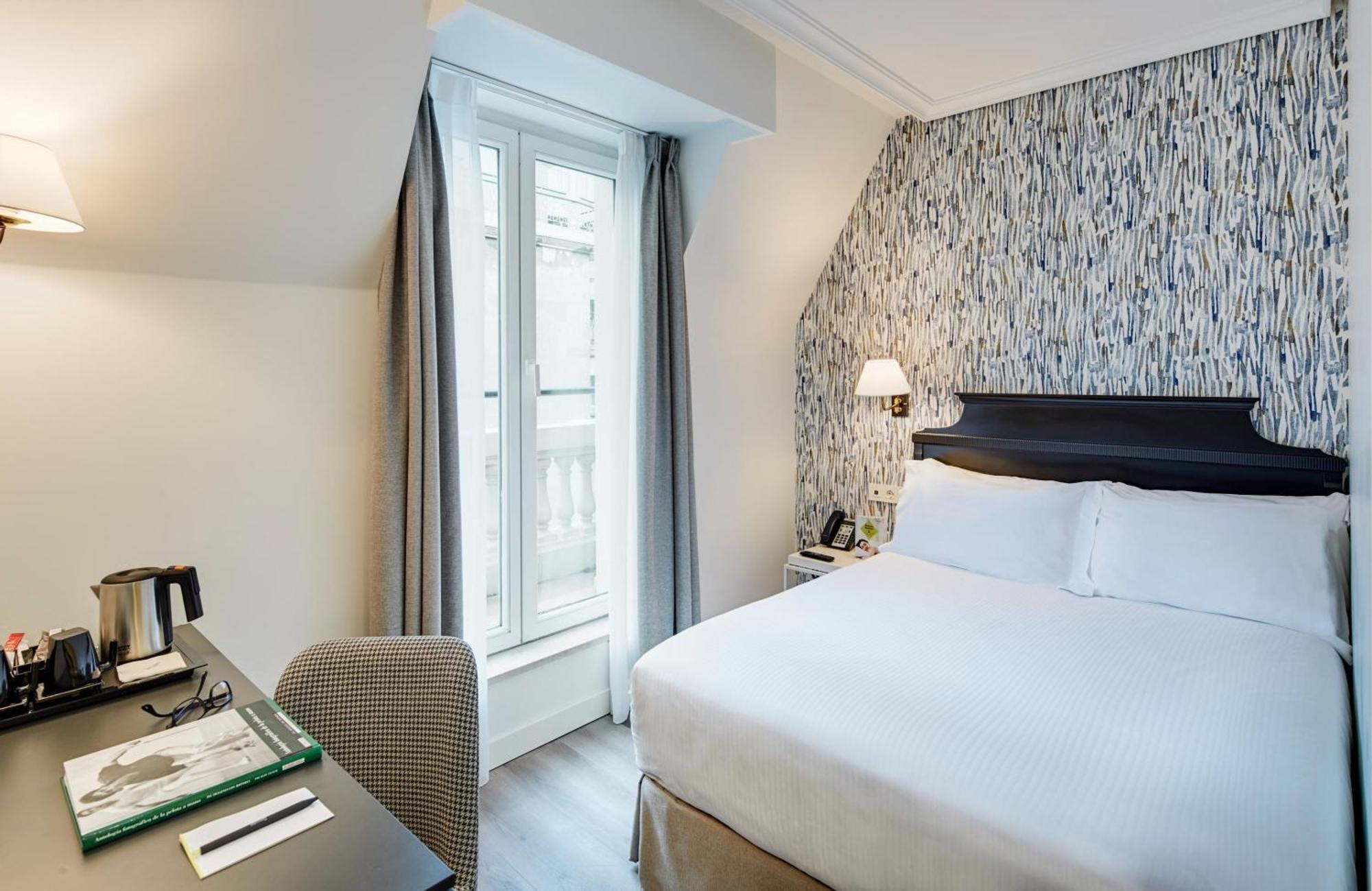 Small Double Room,1658749663:JPEG